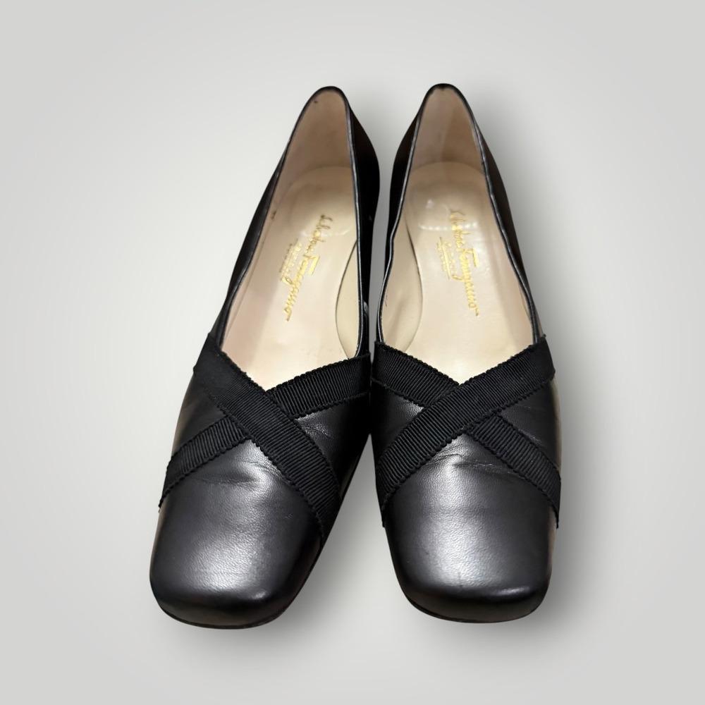 Salvatore Ferragamo Italy Boutique Heels Women 7.5B Black Leather Old Money Vtg